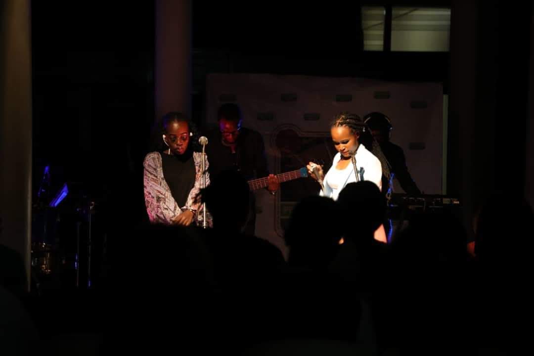 Performances pelindah